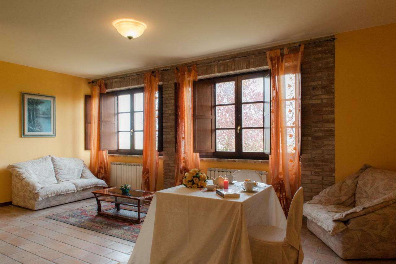 Agriturismo Wine Casale Villa Chiara Torgiano Eksteriør bilde